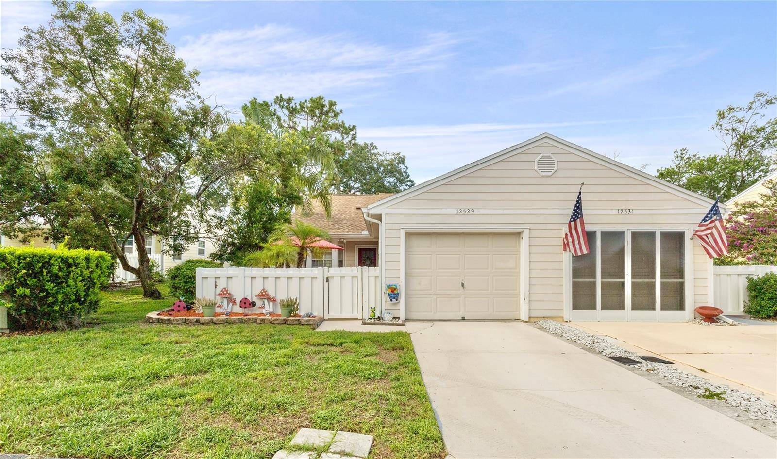 Hudson, FL 34669,12529 KNOLLBROOK LN