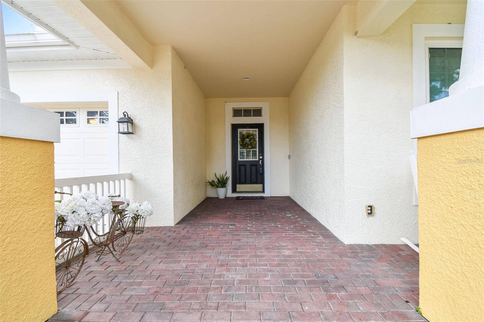 Lutz, FL 33558,18203 TIVOLI LN