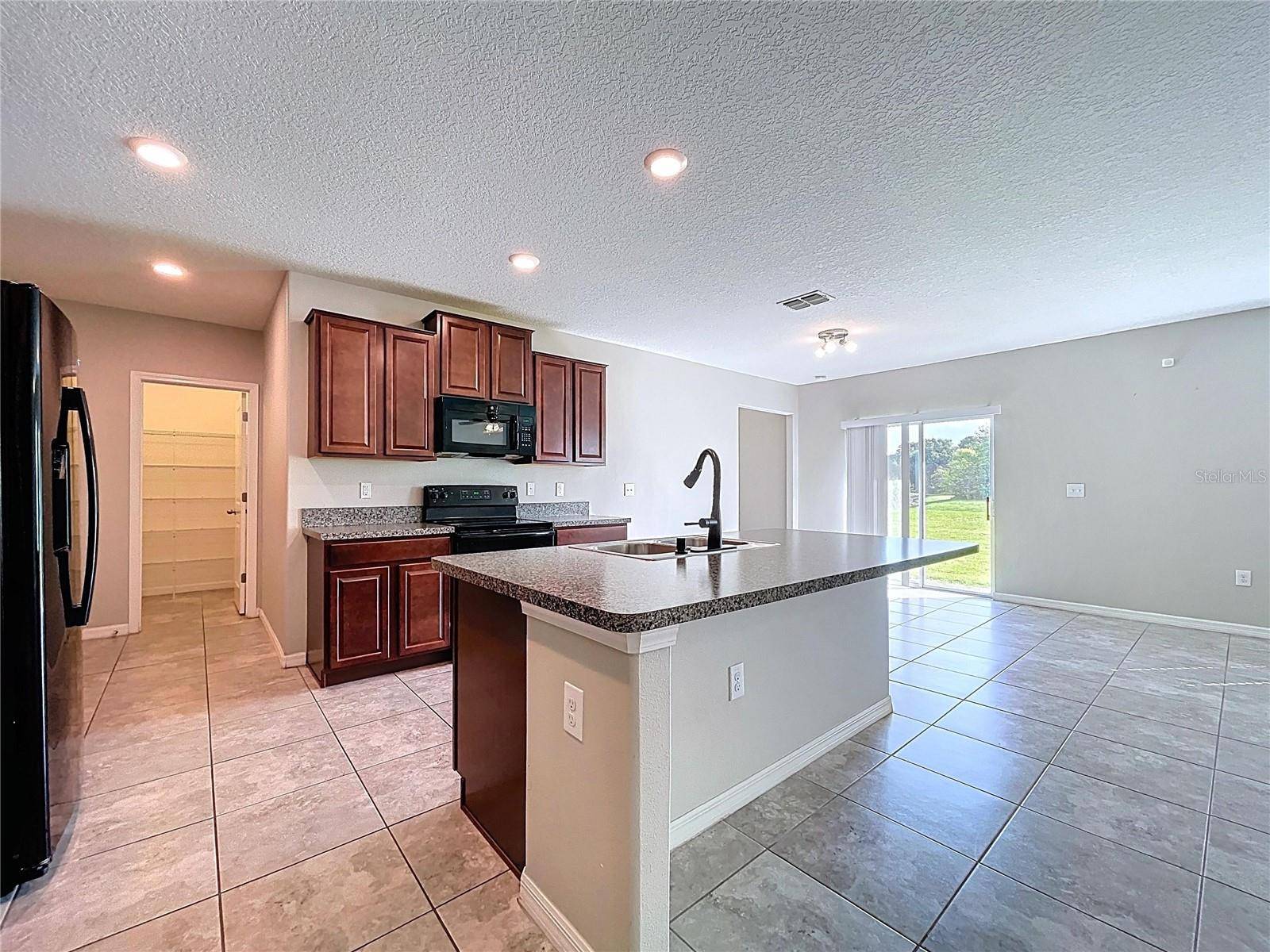 Ruskin, FL 33573,8515 HUNTERS FORK LOOP