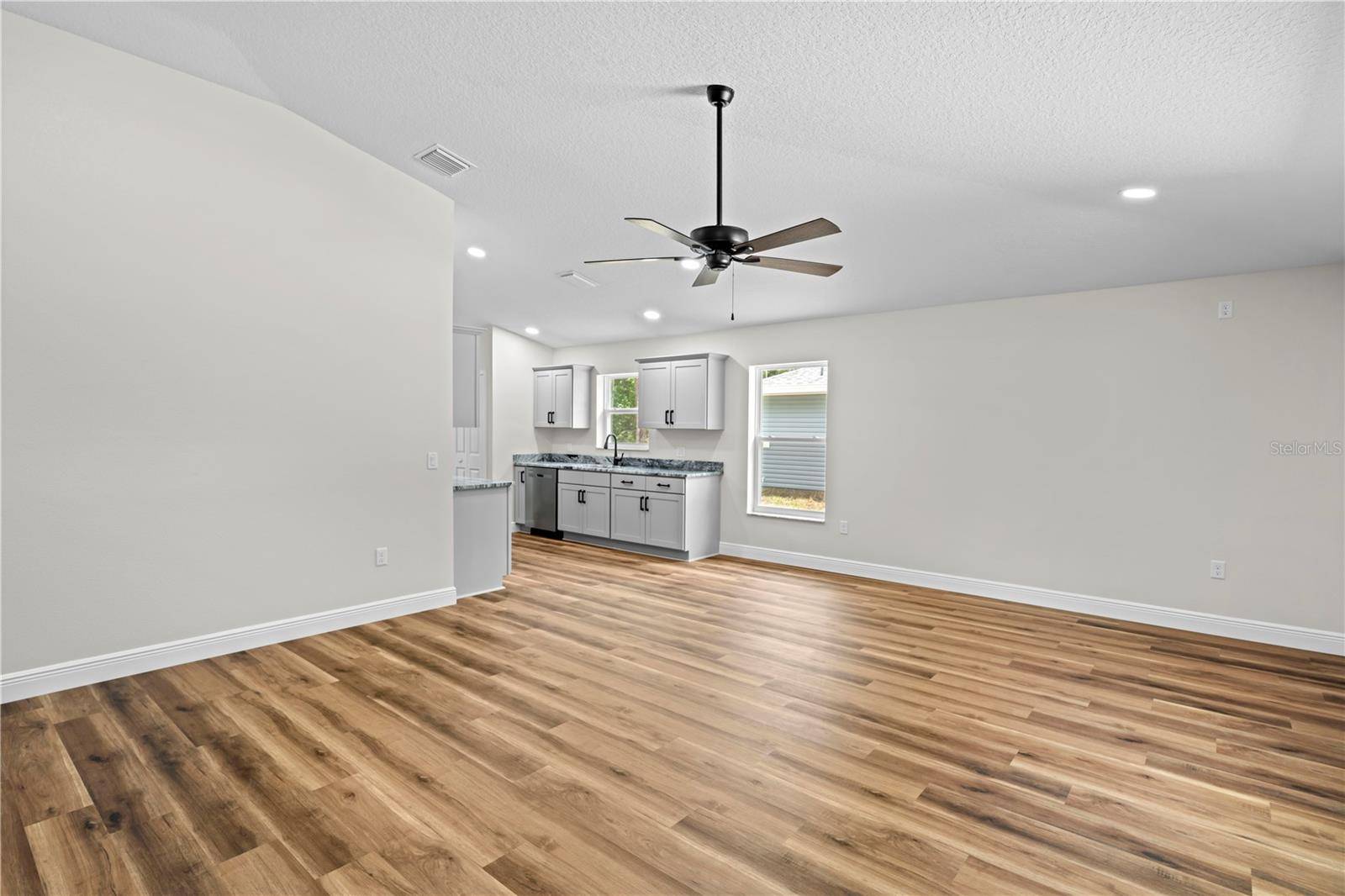 Brooksville, FL 34601,19267 WILDWOOD DR