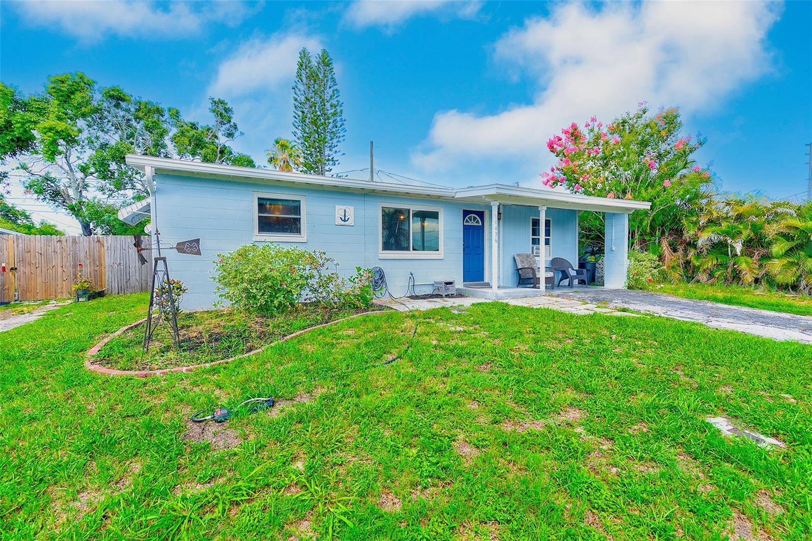 Largo, FL 33773,10436 117TH DR