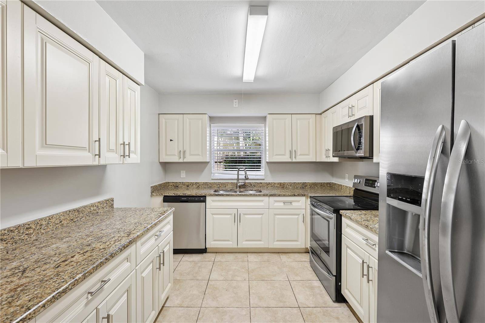 Seffner, FL 33584,129 MAGNOLIA AVE