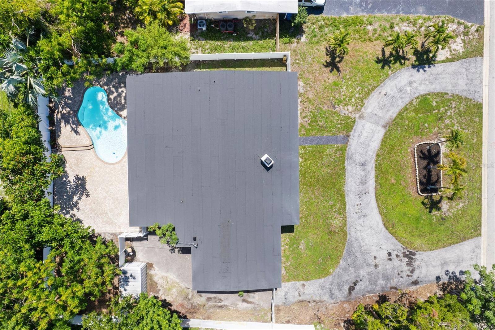 St Petersburg, FL 33705,521 51ST AVE S