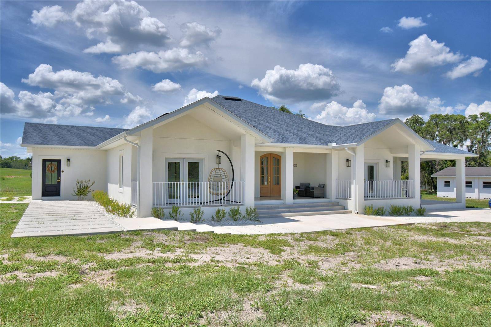 Polk City, FL 33868,359 TERMINAL AVE