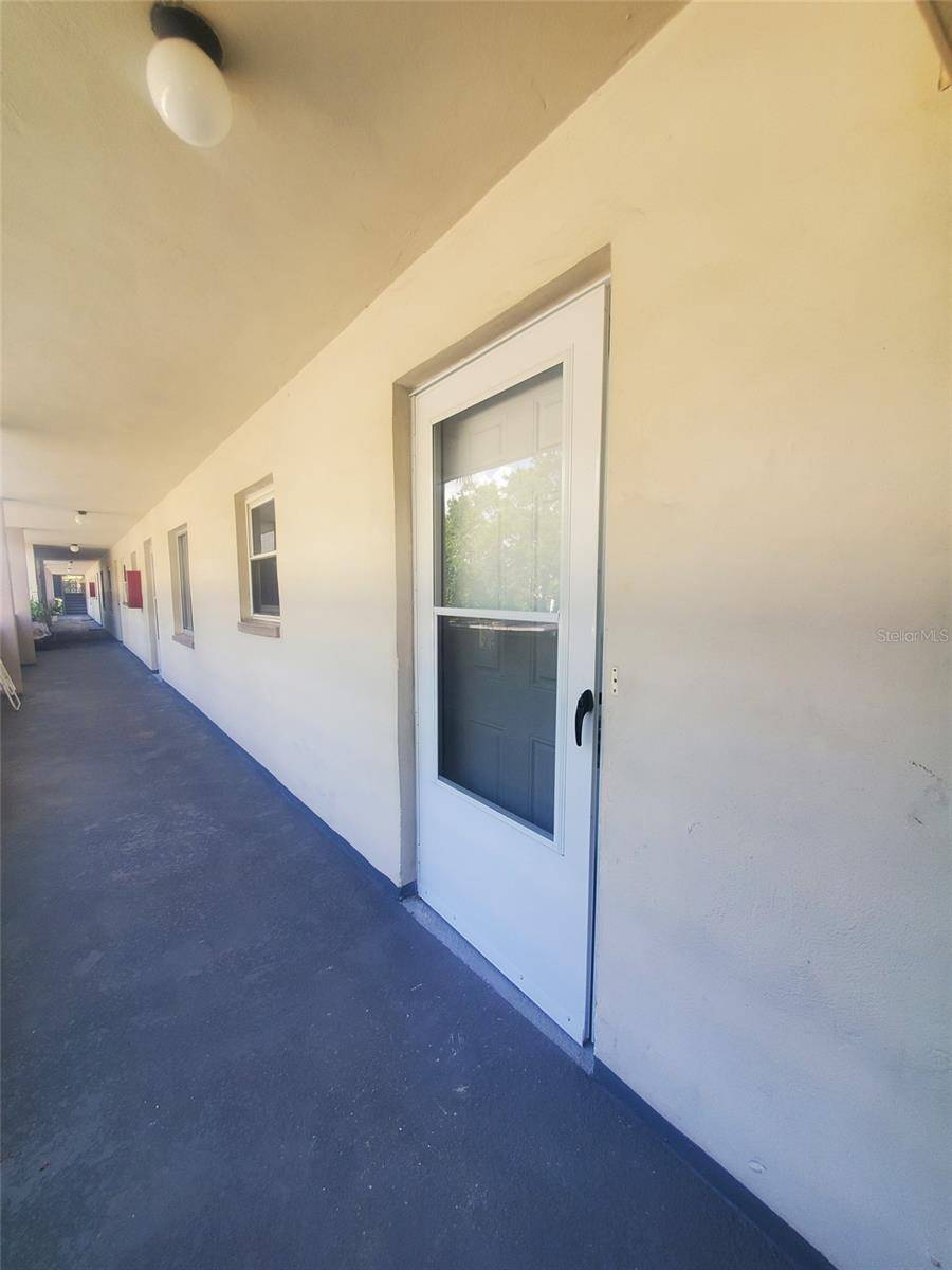 Clearwater, FL 33756,1524 LAKEVIEW RD #201