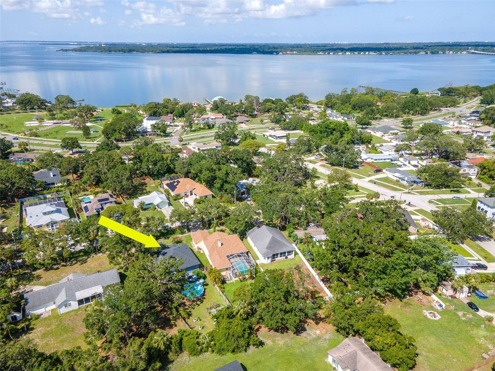 Oldsmar, FL 34677,211 ARLINGTON AVE E