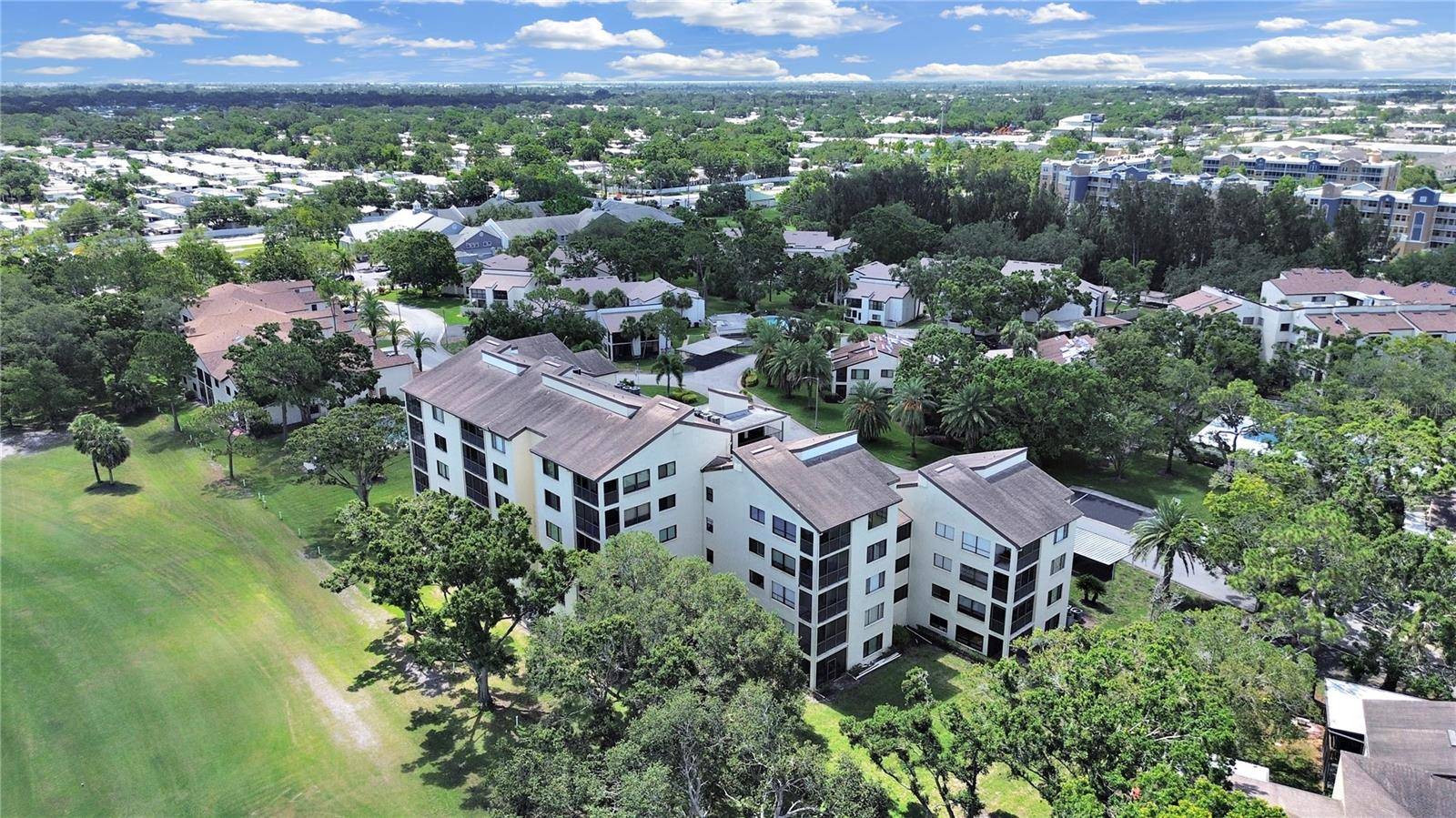 Largo, FL 33771,700 STARKEY RD #311