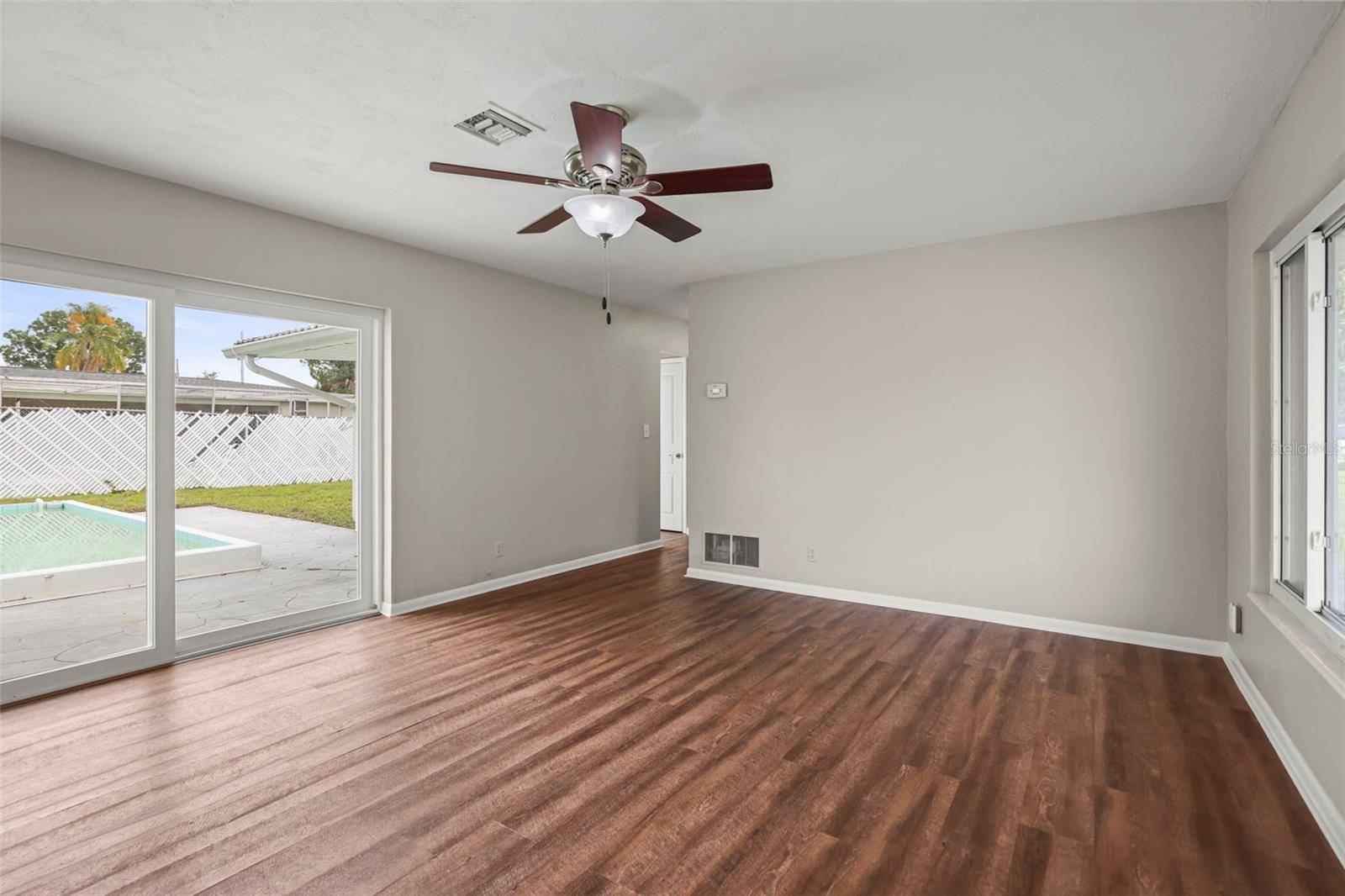 St Petersburg, FL 33702,1848 68TH AVE N