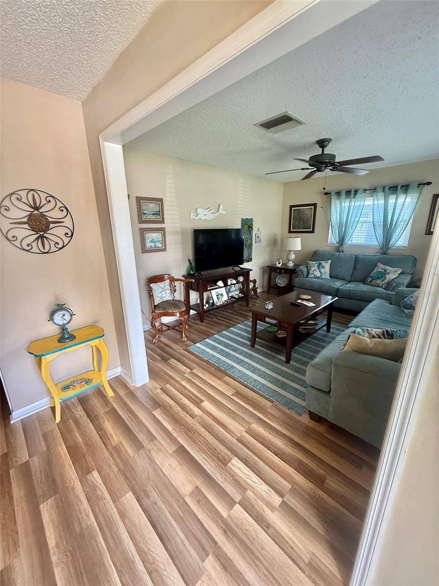 Oldsmar, FL 34677,1814 DRIFTWOOD CIR S
