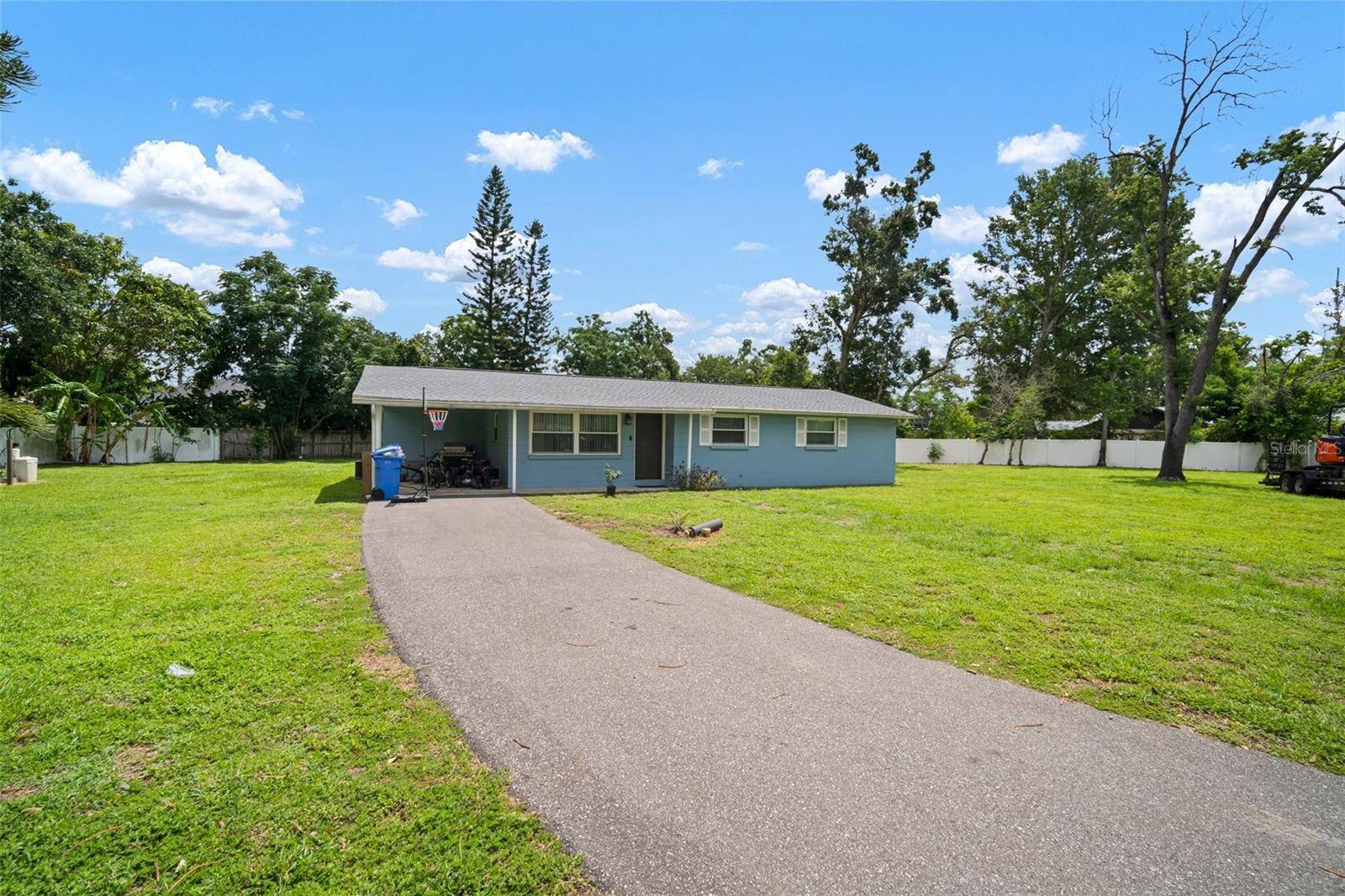 Valrico, FL 33594,903 DIXIE MAID LN