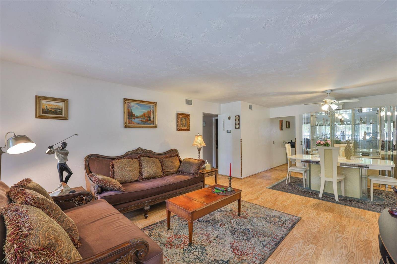 Kenneth City, FL 33709,5695 40TH AVE N #301