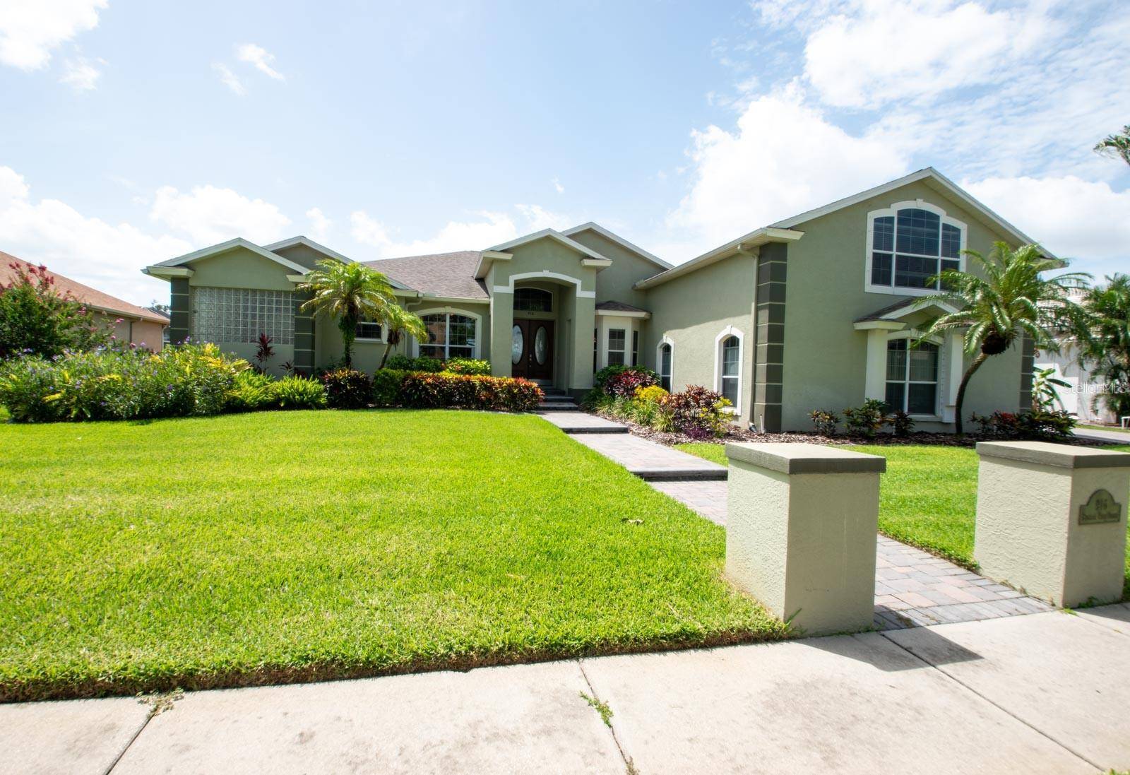 Apollo Beach, FL 33572,916 BUNKER VIEW DR