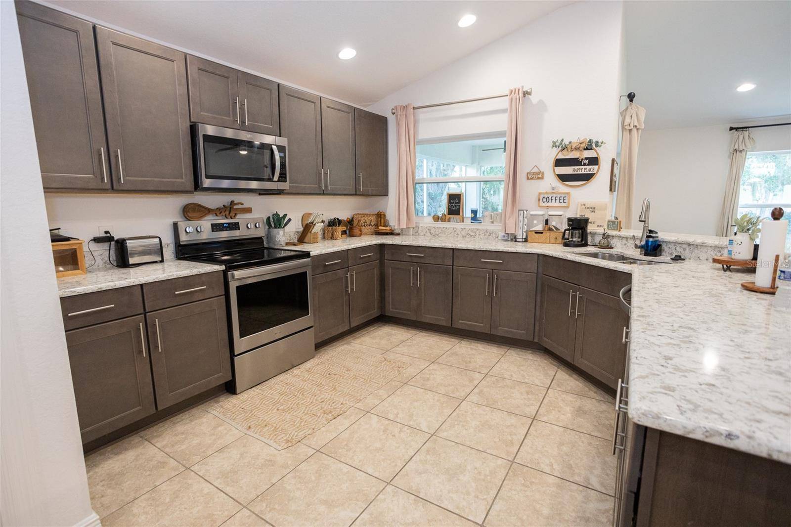 Oxford, FL 34484,10274 JULIA ISLES AVE