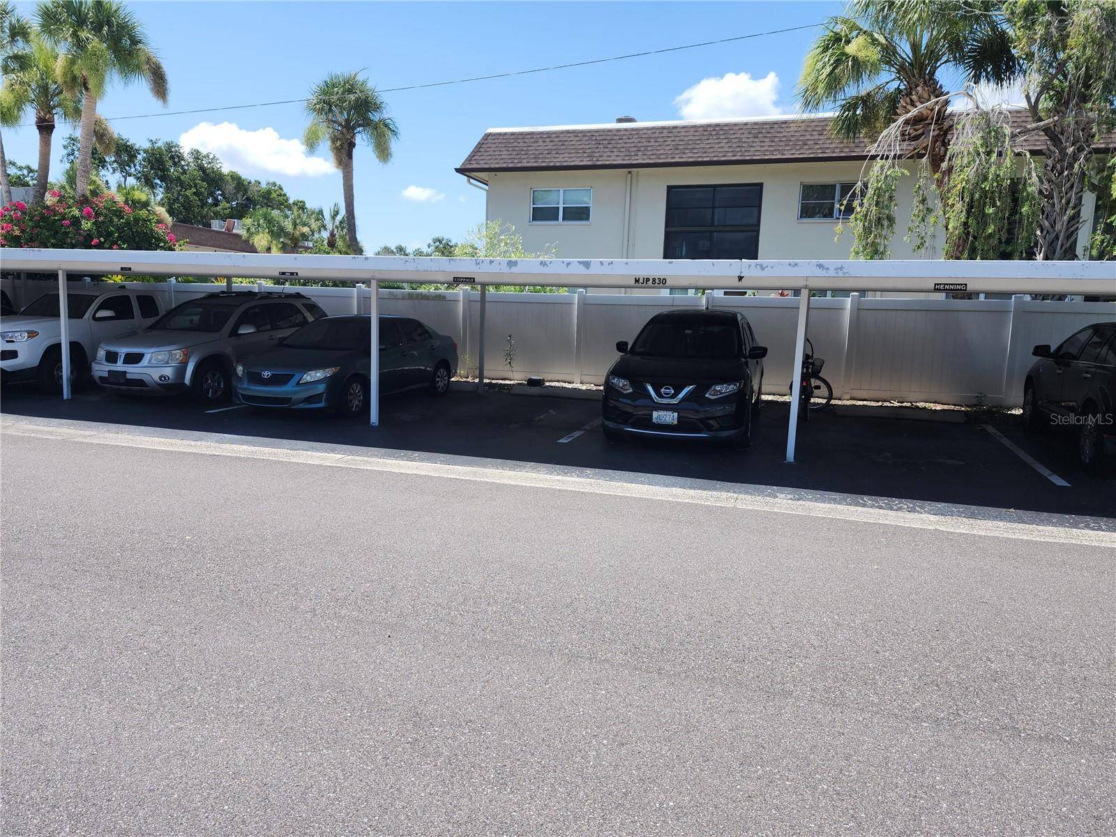 Largo, FL 33771,802 BRANDY WINE DR #802