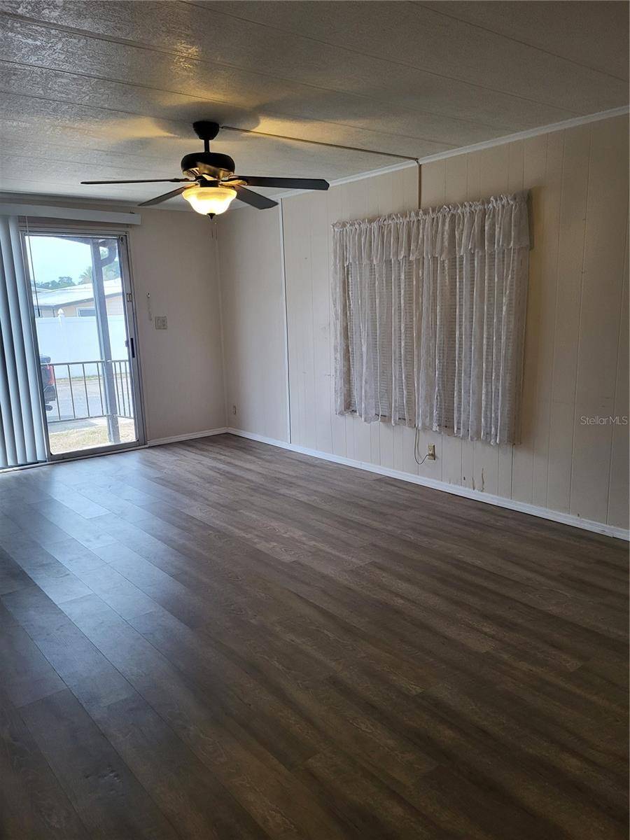 Largo, FL 33778,12240 SEMINOLE BLVD #12