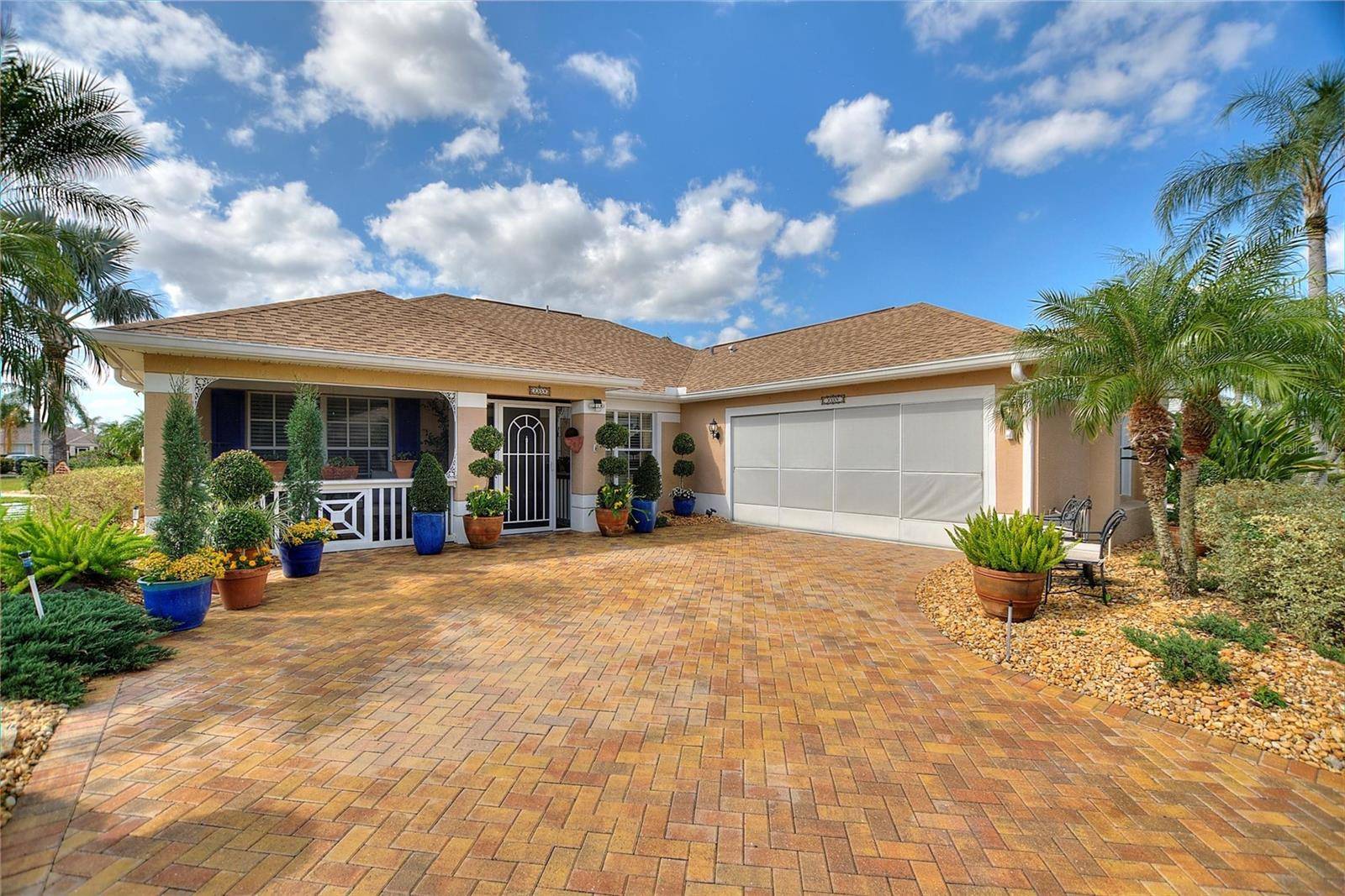 Sun City Center, FL 33573,2359 EMERALD LAKE DR