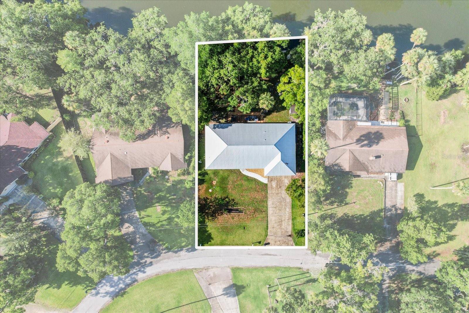 Inglis, FL 34449,18 PALM CIRCLE DR
