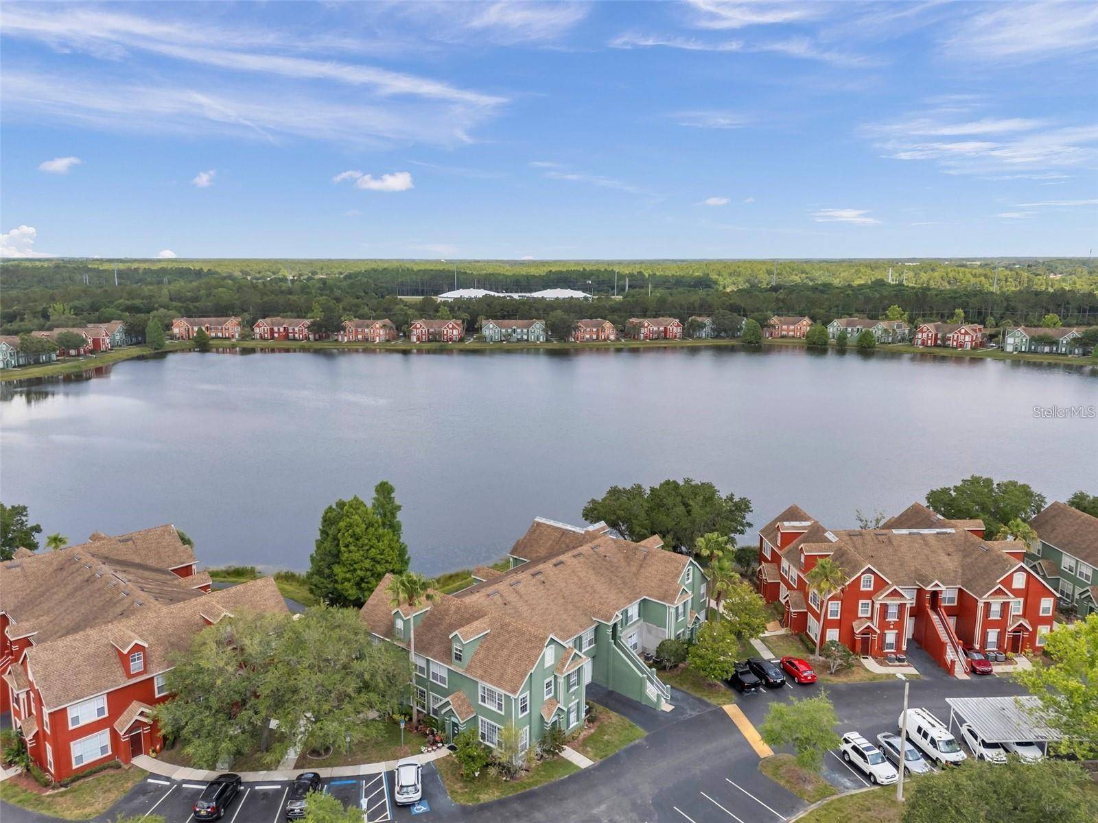 Tampa, FL 33626,9602 LAKE CHASE ISLAND WAY #9602