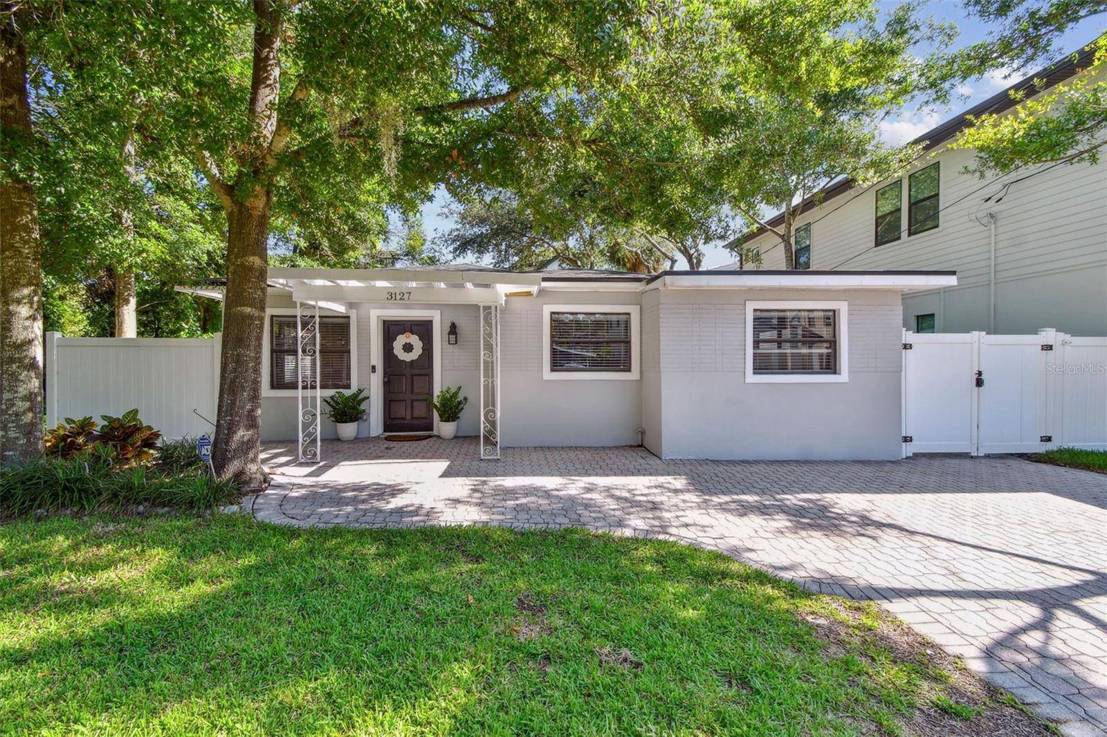 Tampa, FL 33611,3127 W OAKELLAR AVE