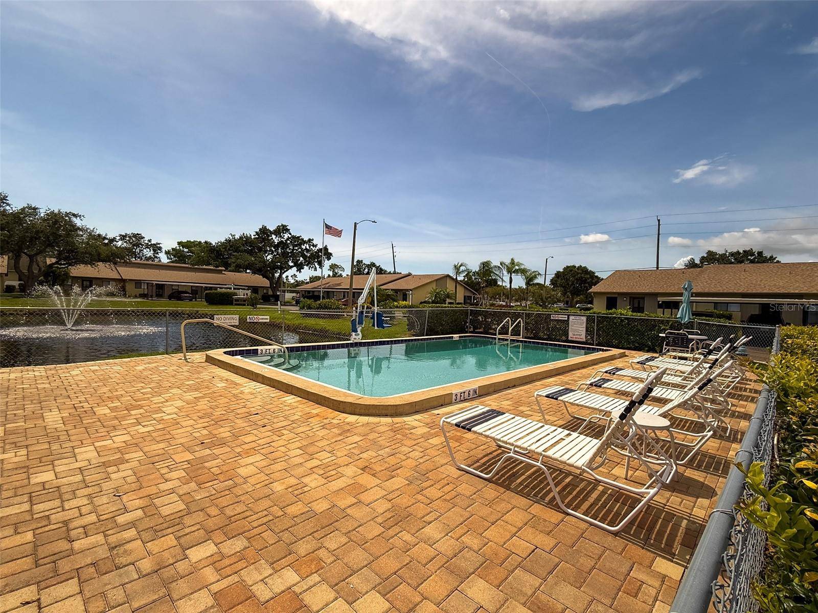 Bradenton, FL 34207,2701 60TH AVENUE PLZ N #8D