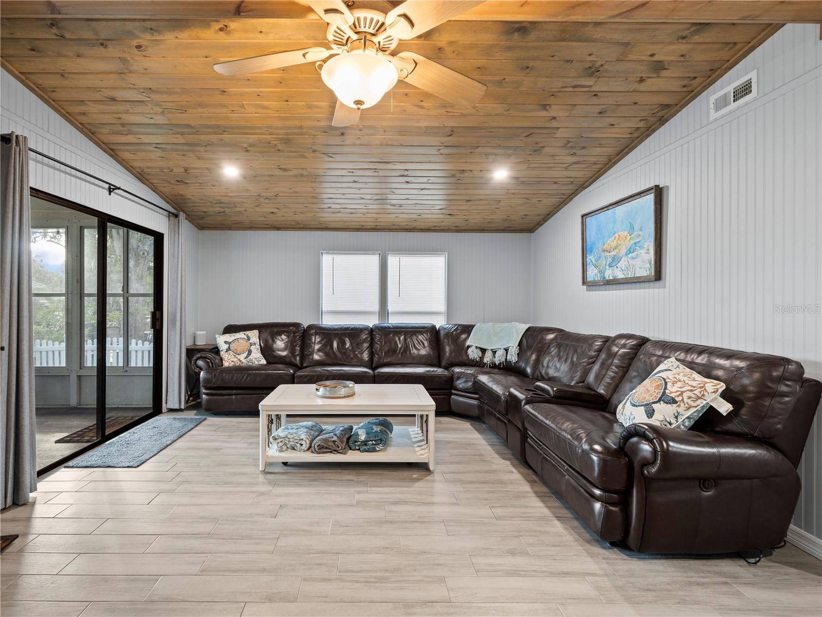 Weeki Wachee, FL 34607,6999 E RICHARD DR