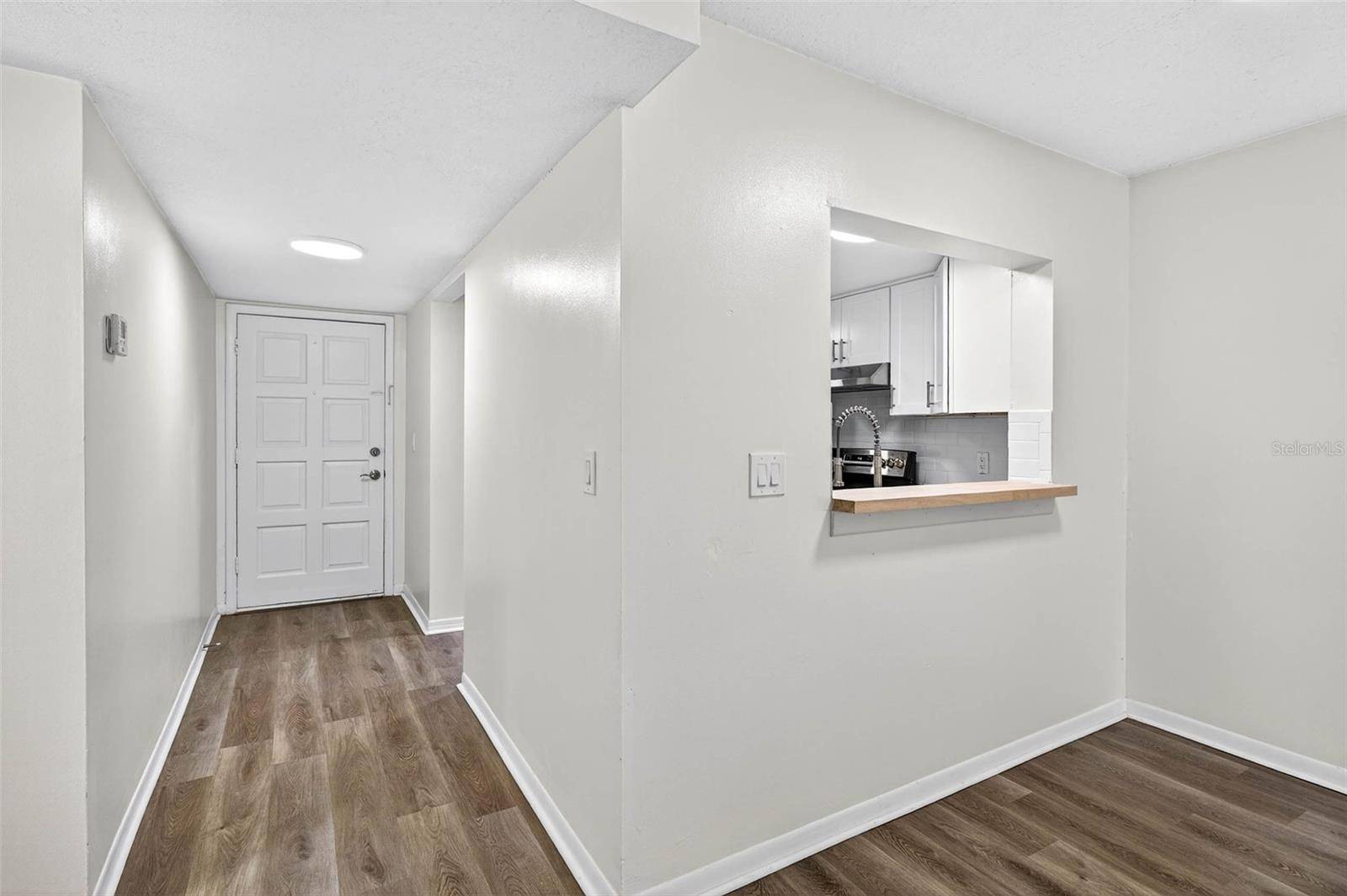 Tampa, FL 33615,6308 NEWTOWN CIR #8B3