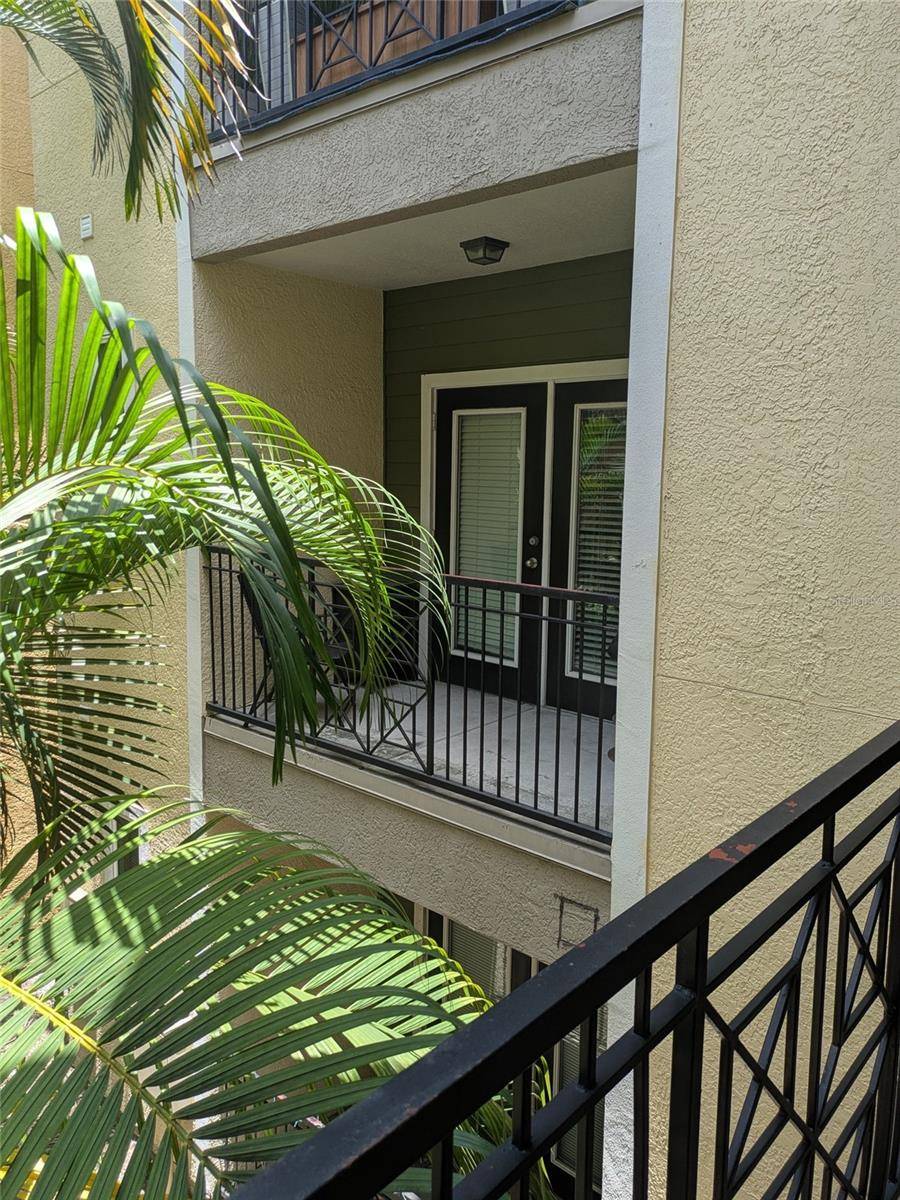 Tampa, FL 33605,1910 E PALM AVE #8211