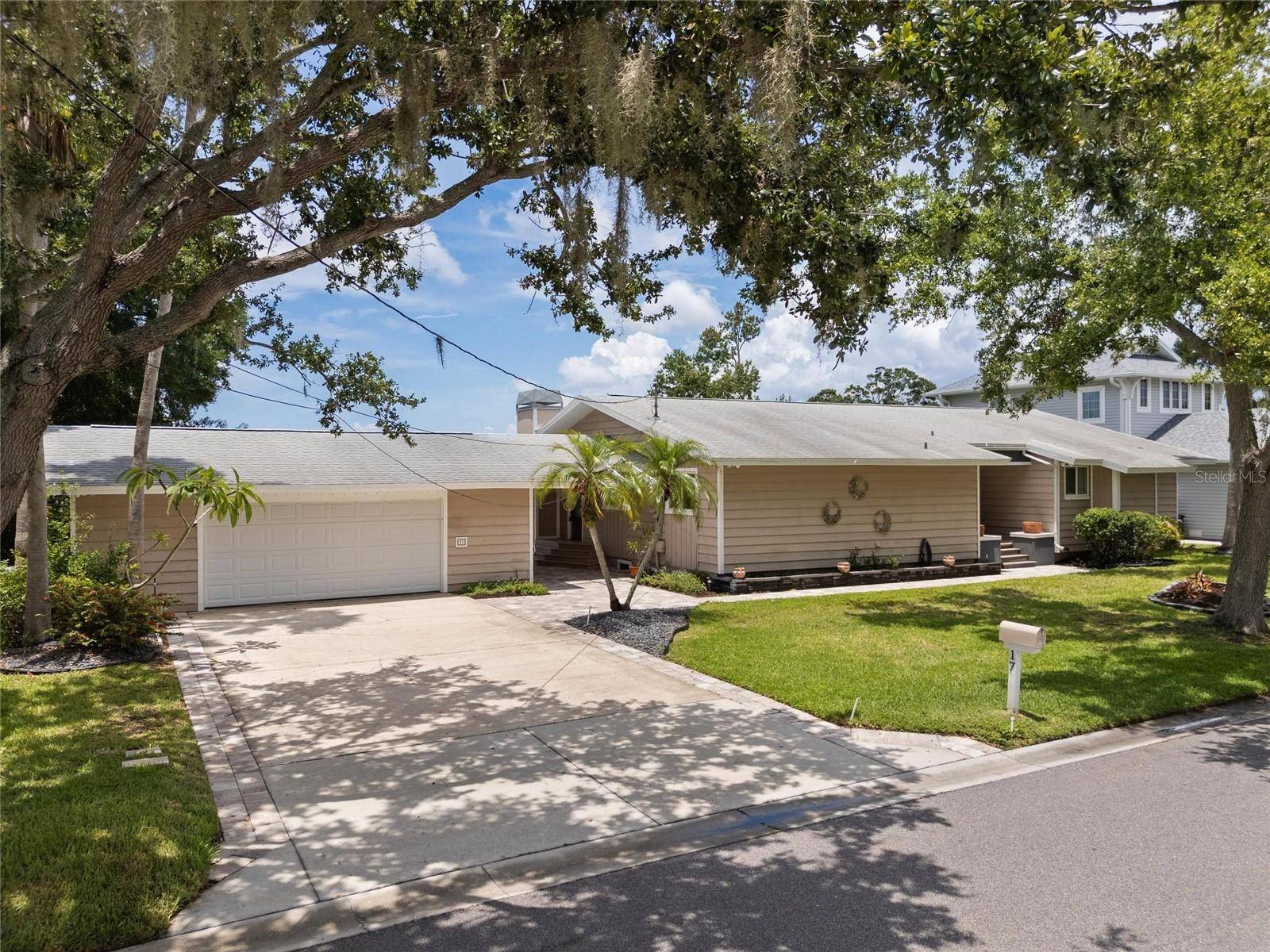 Palm Harbor, FL 34684,17 FRESHWATER DR