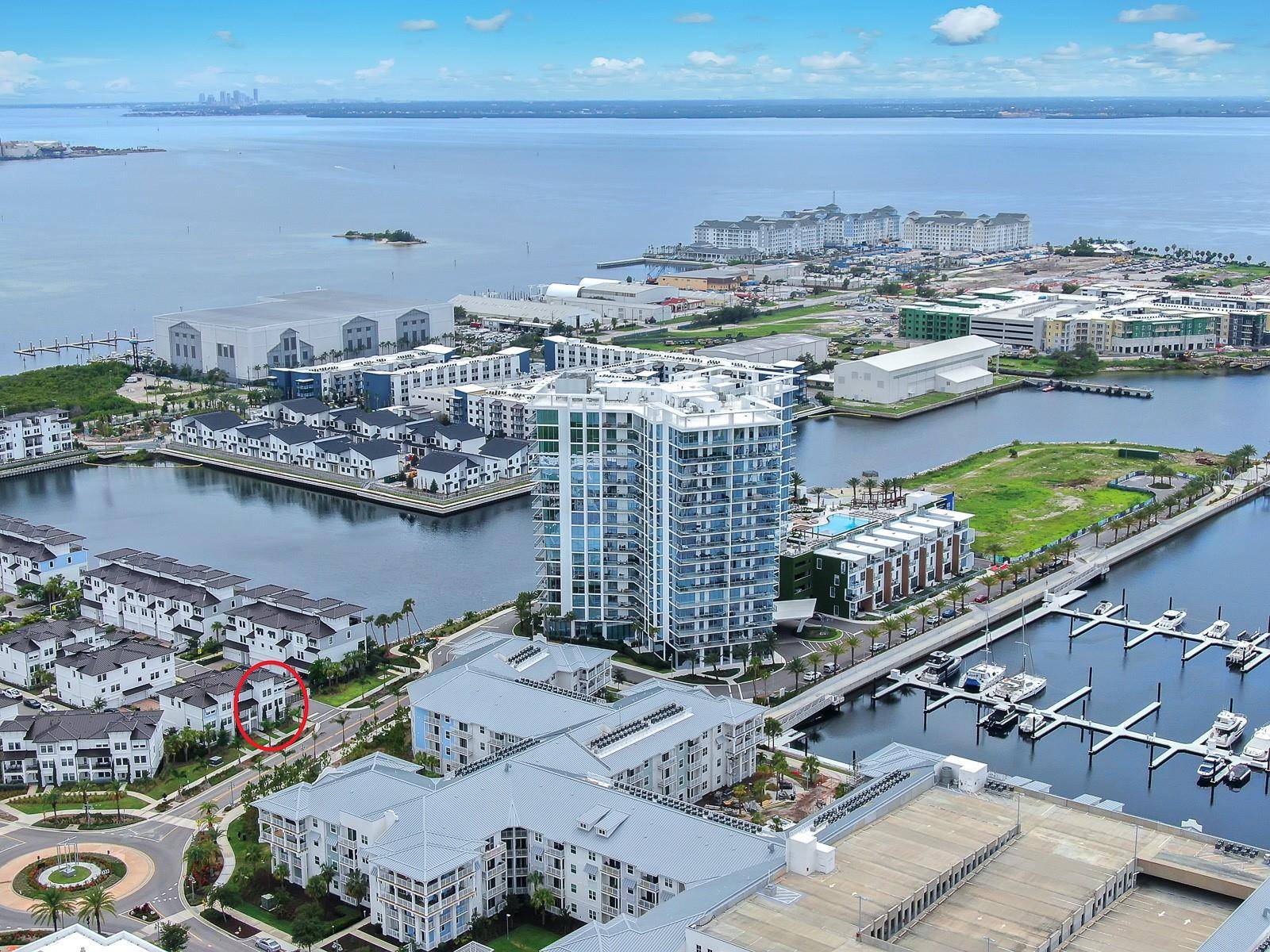 Tampa, FL 33611,5351 BRIDGE ST #16