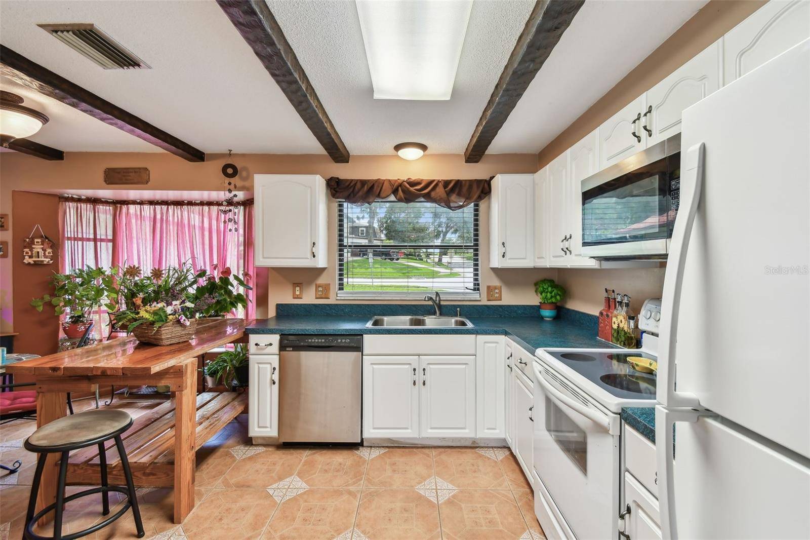 Palm Harbor, FL 34683,855 PINEWOOD TER W