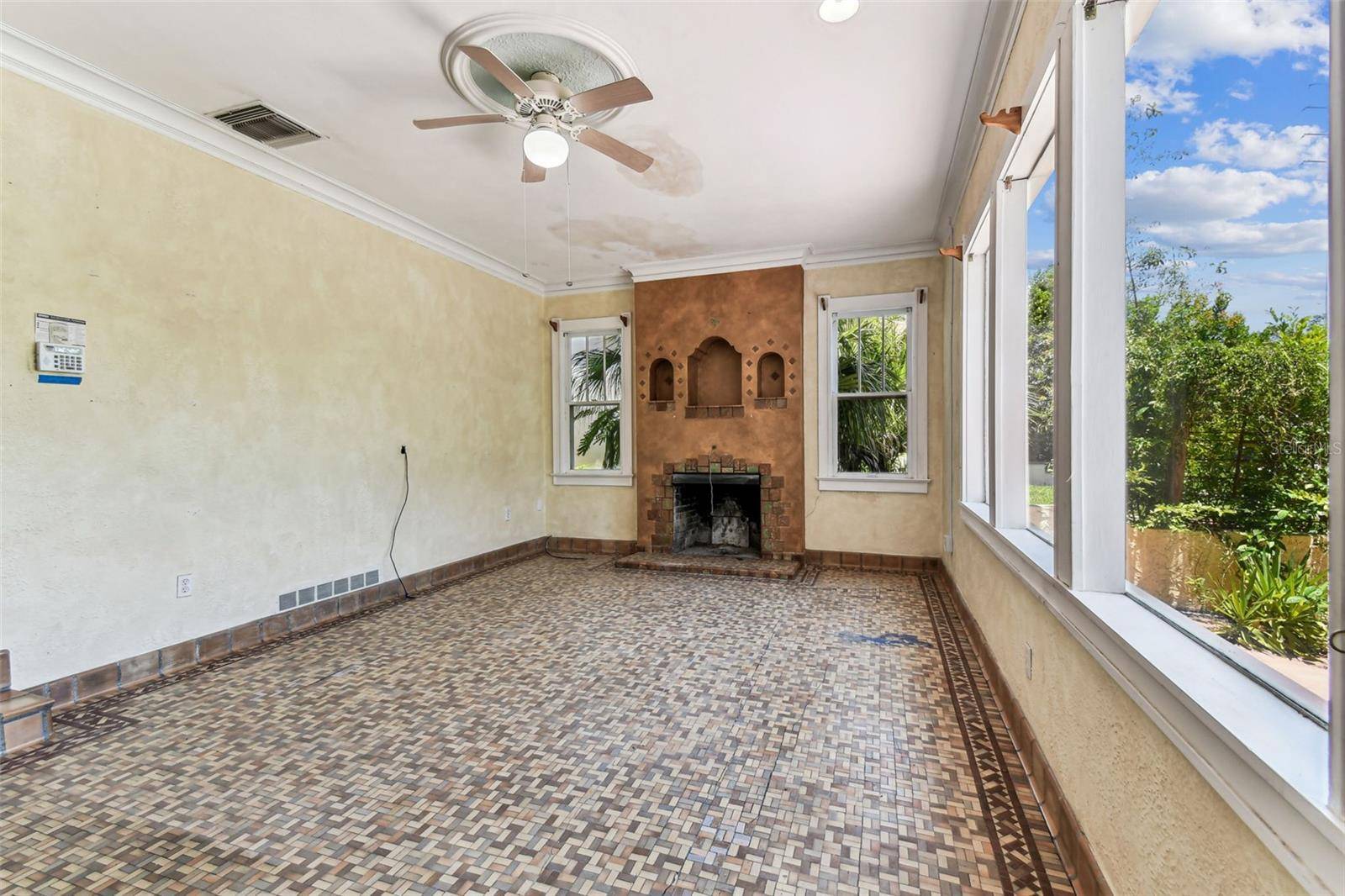 St Petersburg, FL 33711,4435 1ST AVE S