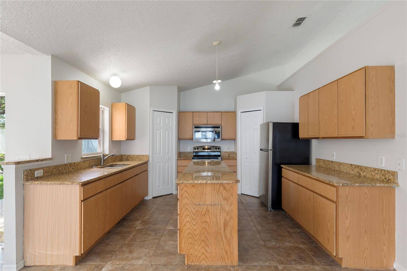 Spring Hill, FL 34609,14006 AMERO LN