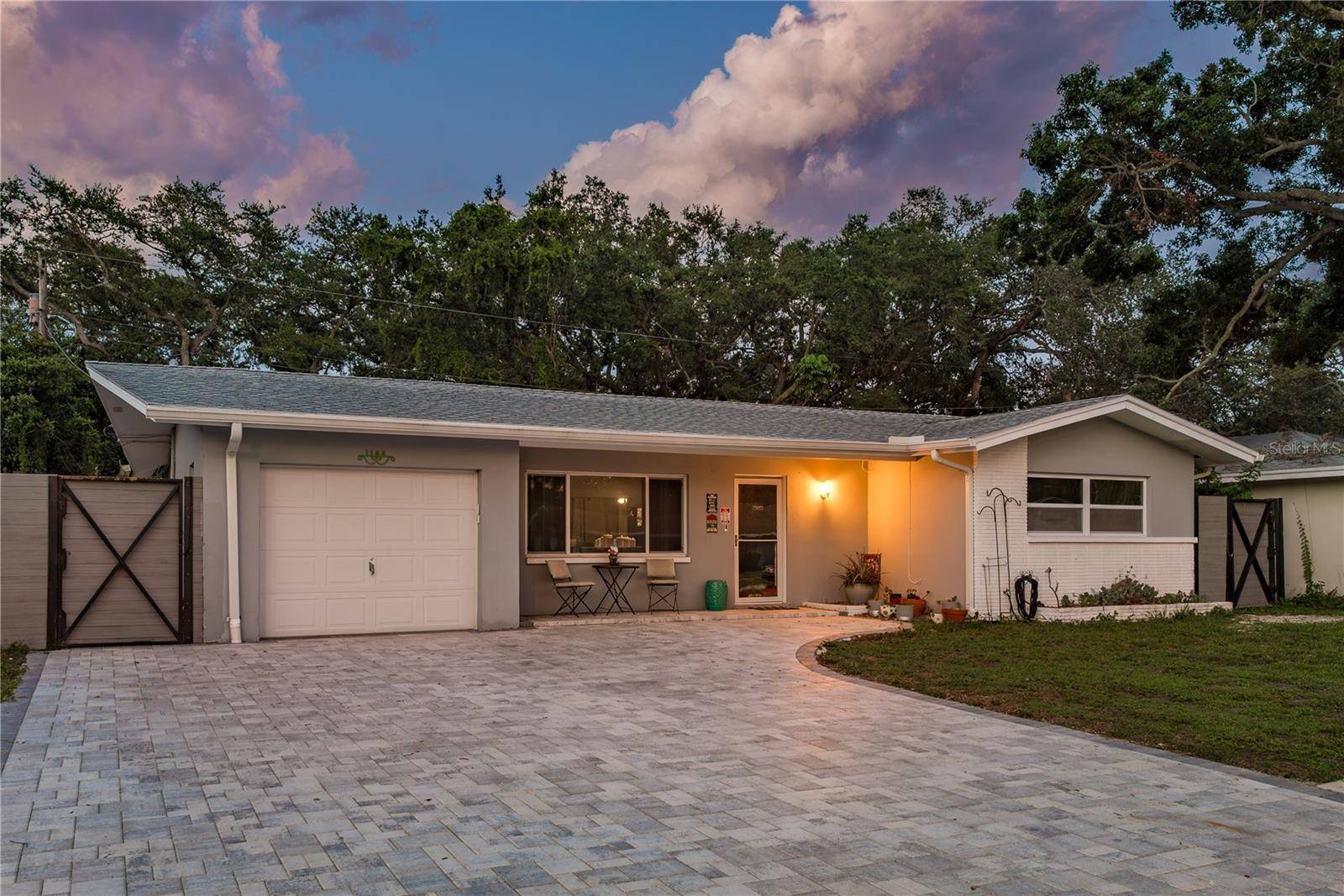 Largo, FL 33770,1144 WOODBROOK DR