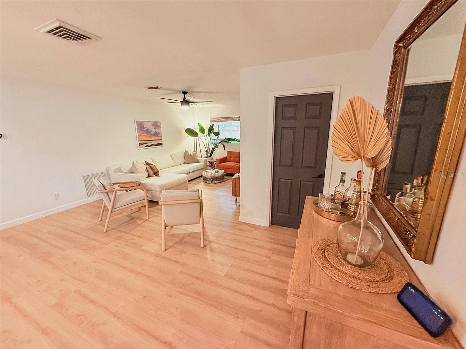 Dunedin, FL 34698,1972 BRIARWOOD ST