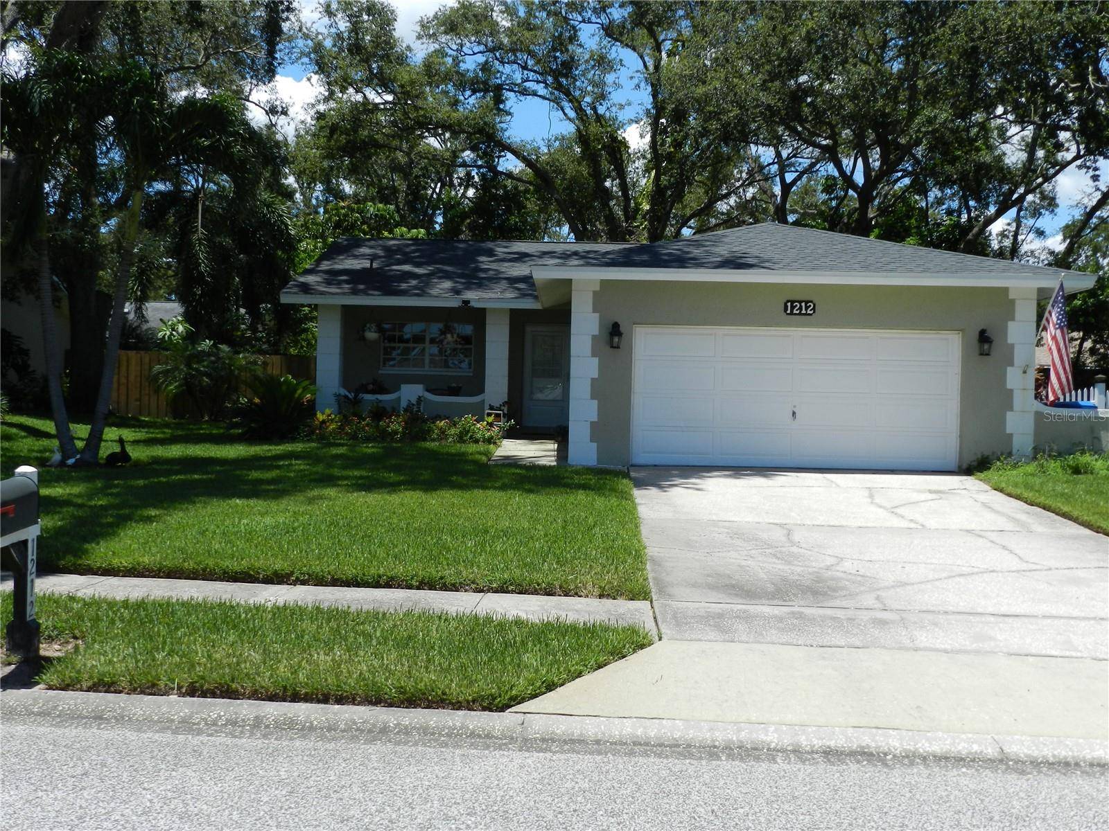 Largo, FL 33770,1212 ROSEWOOD ST