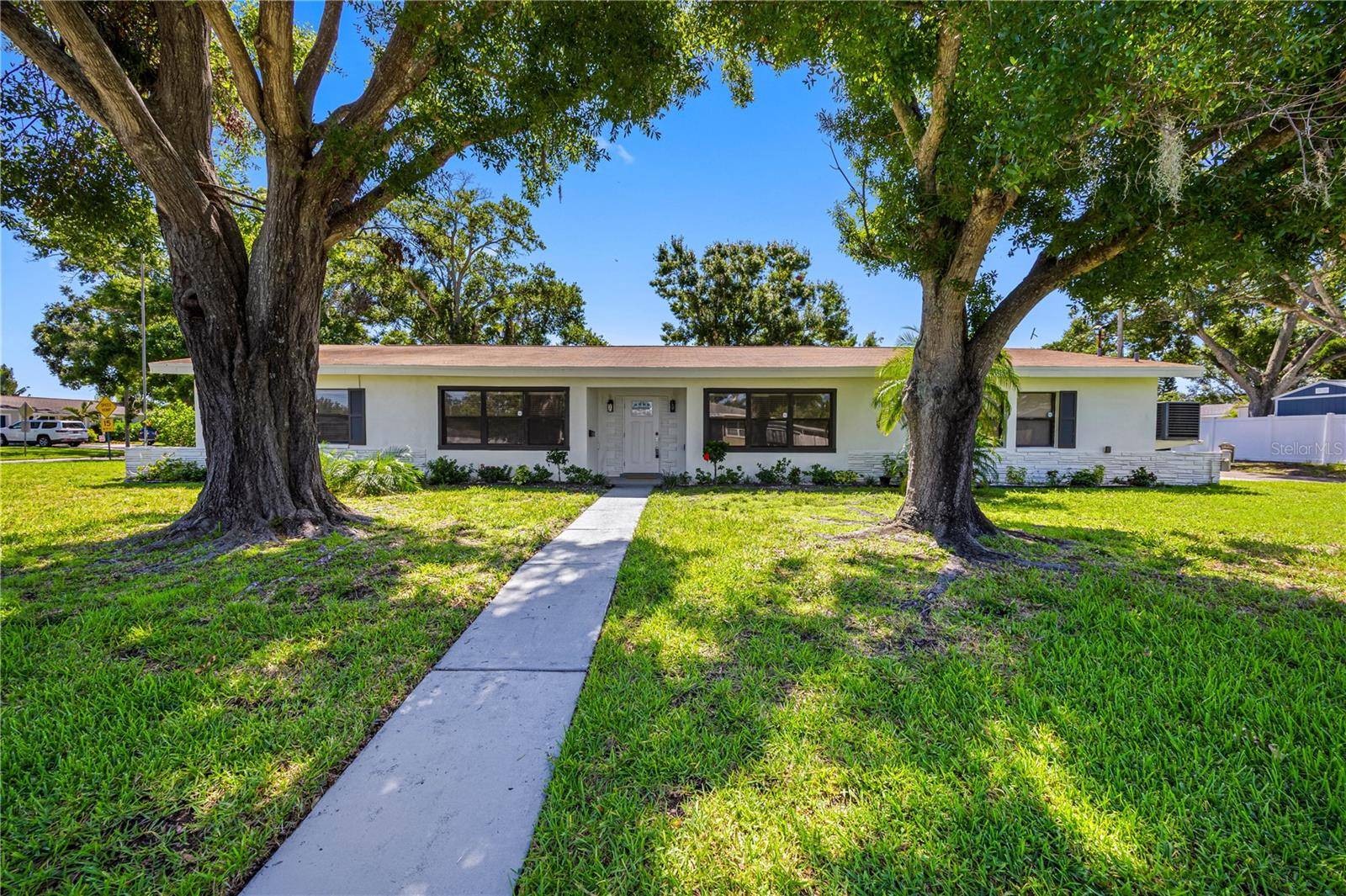St Petersburg, FL 33703,4391 NE CHERRY ST NE