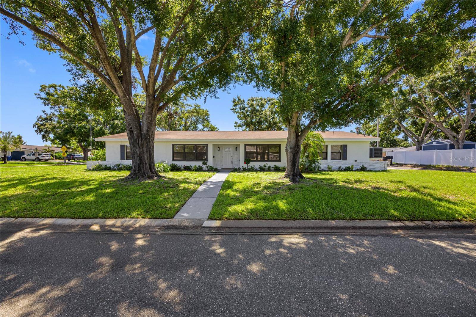 St Petersburg, FL 33703,4391 NE CHERRY ST NE