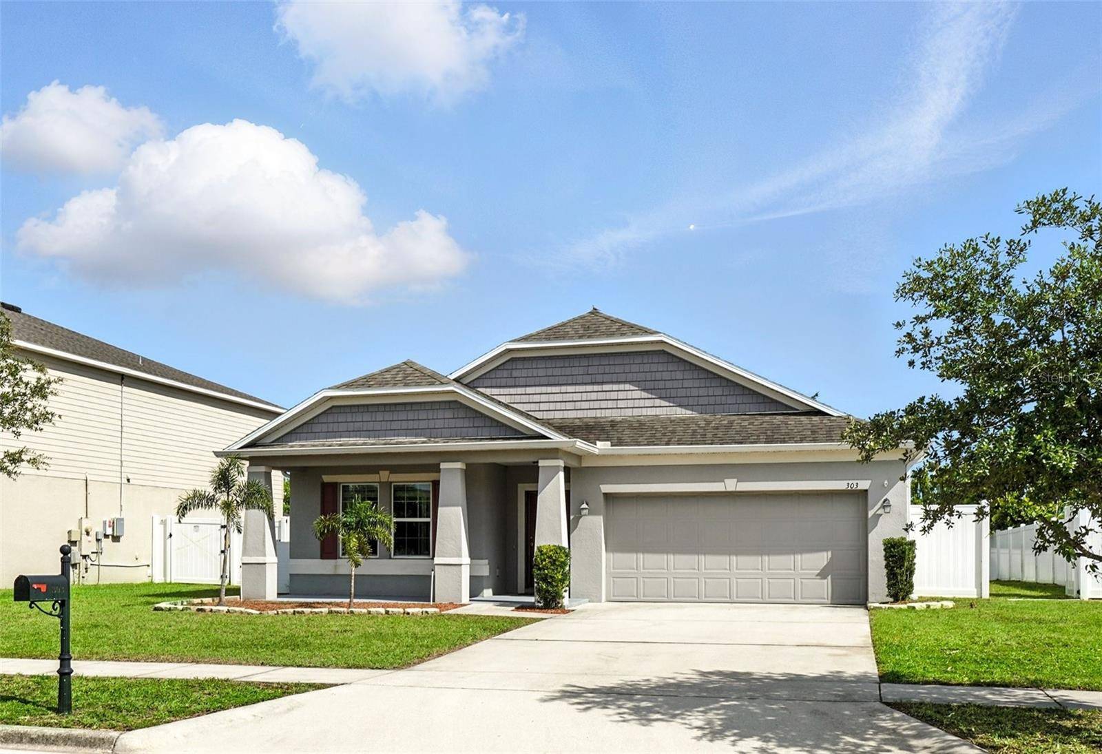Haines City, FL 33844,303 BRIARBROOK LN