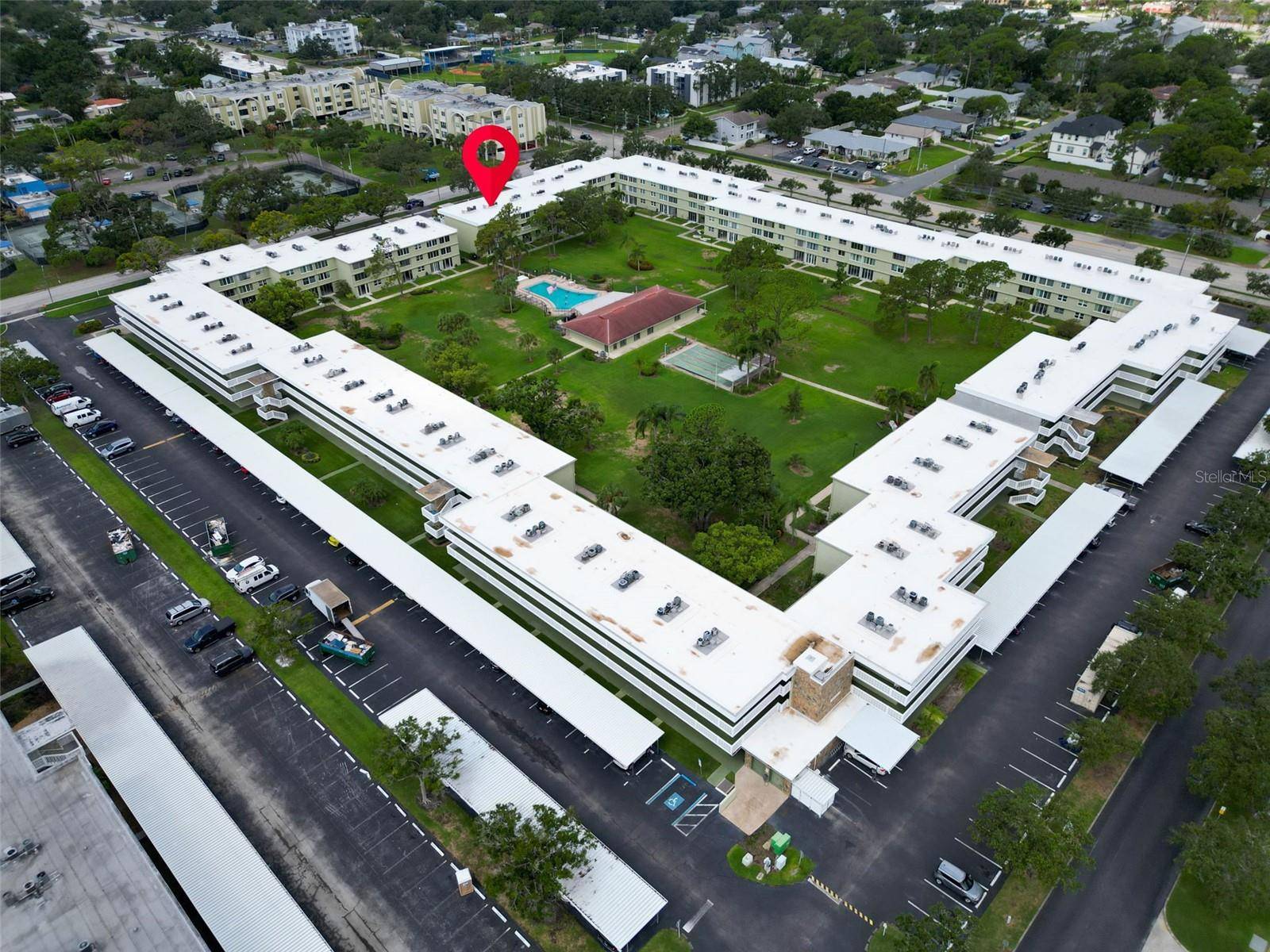 St Petersburg, FL 33703,4705 1ST ST NE #337
