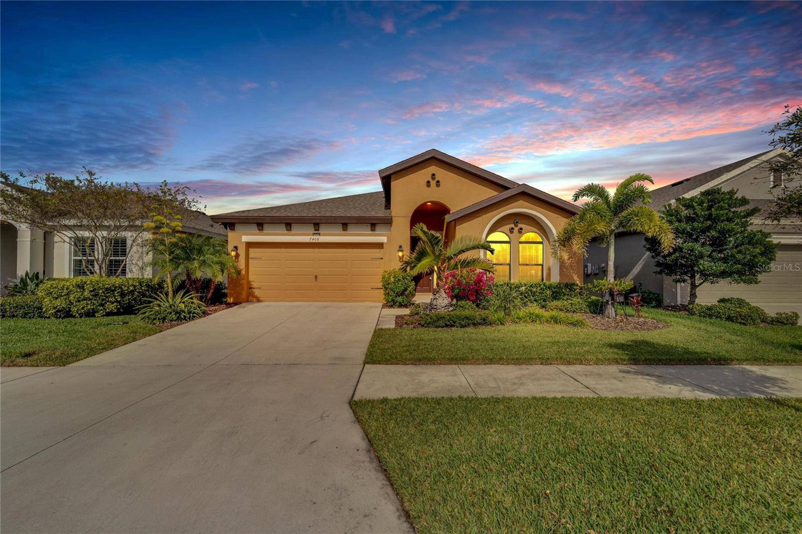 Apollo Beach, FL 33572,7408 SUNGOLD MEADOW CT