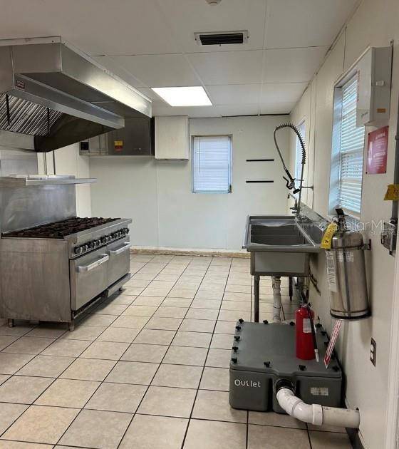 Largo, FL 33774,3470 ADRIAN AVE