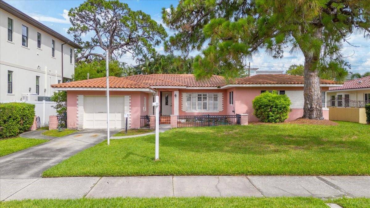 St Petersburg, FL 33704,267 SNELL ISLE BLVD NE