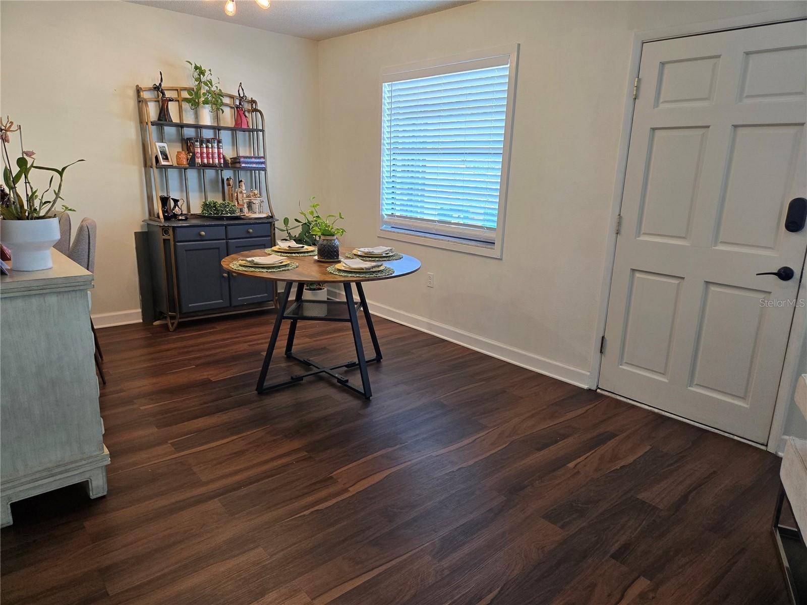 St Petersburg, FL 33709,5925 TERRACE PARK DR N #210