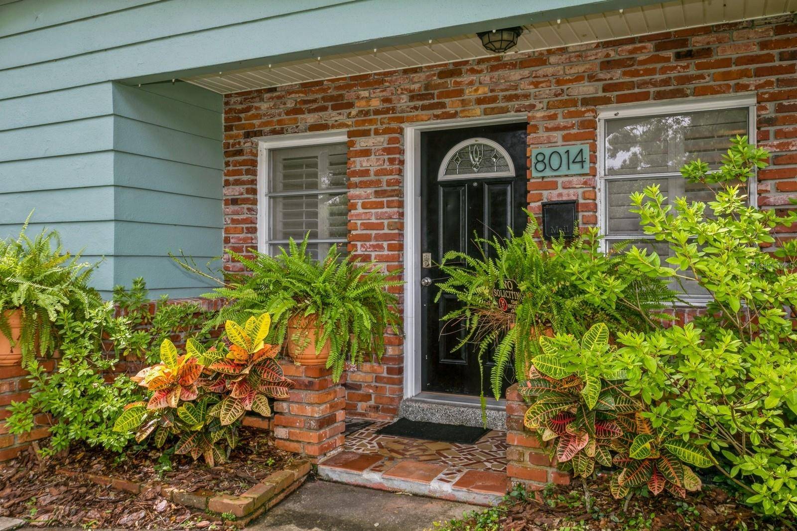 St Petersburg, FL 33710,8014 27TH AVE N