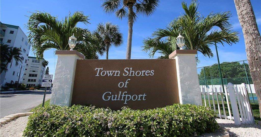 Gulfport, FL 33707,6025 SHORE BLVD S #408