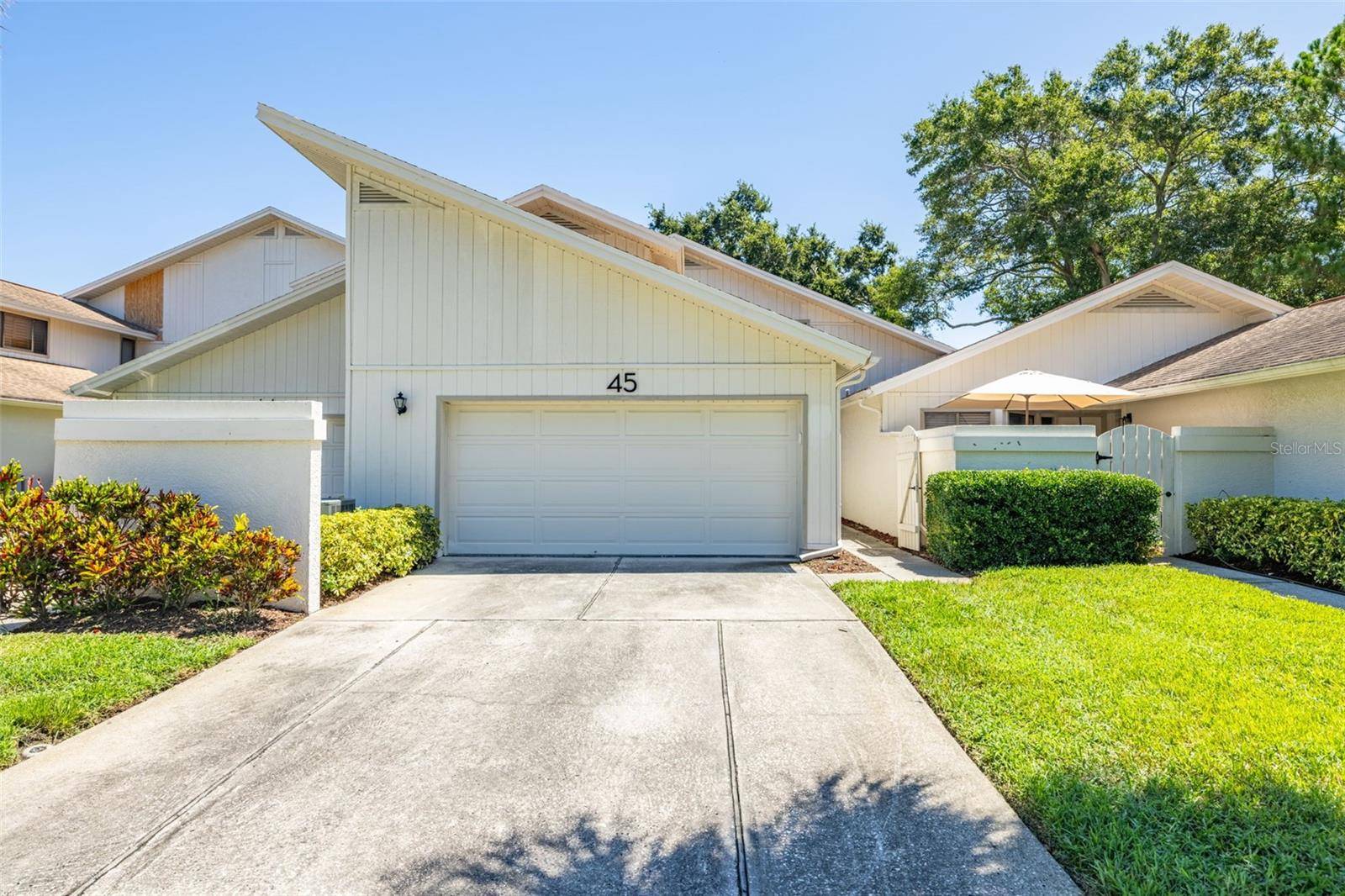 Palm Harbor, FL 34683,498 LAKEVIEW DR #45