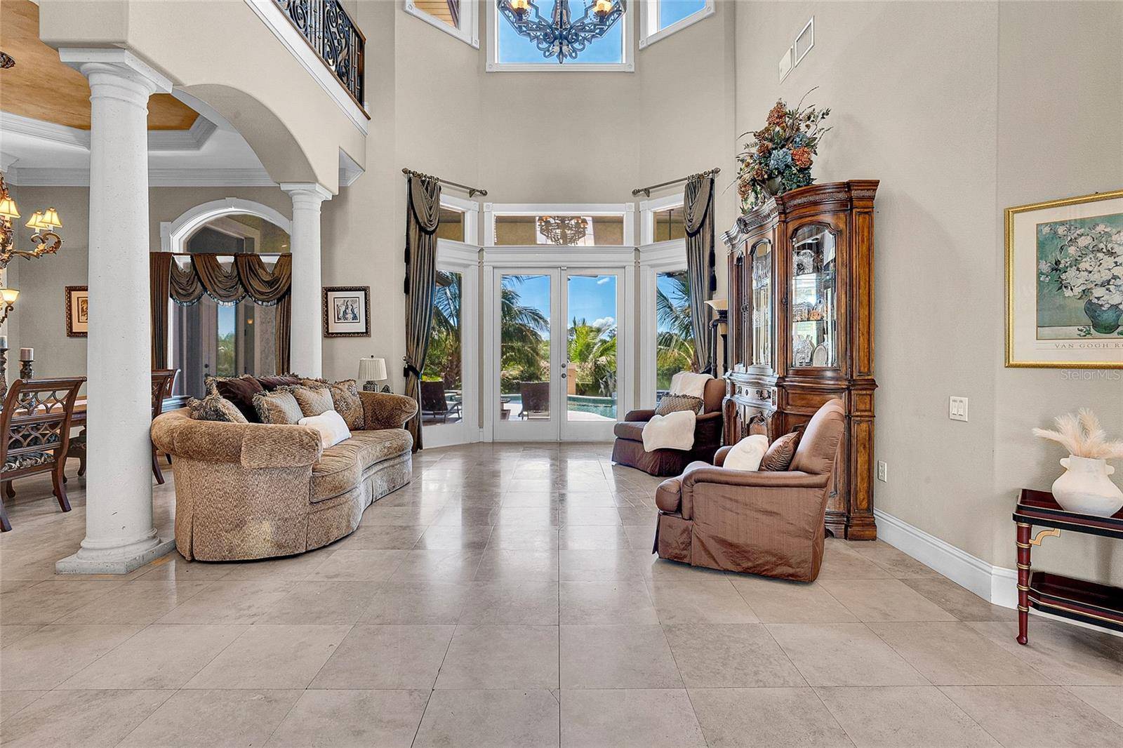 Seminole, FL 33777,8707 SILVERTHORN RD