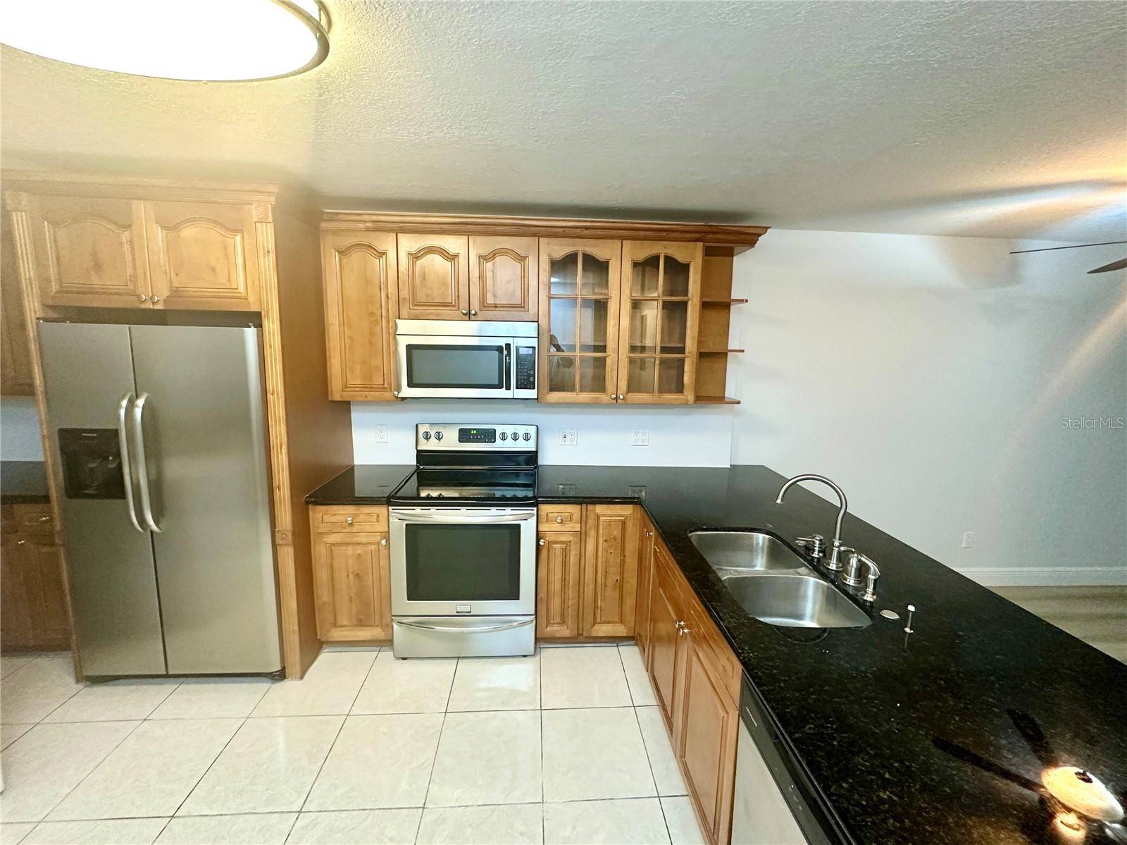 Tampa, FL 33615,6344 NEWTOWN CIR #B2