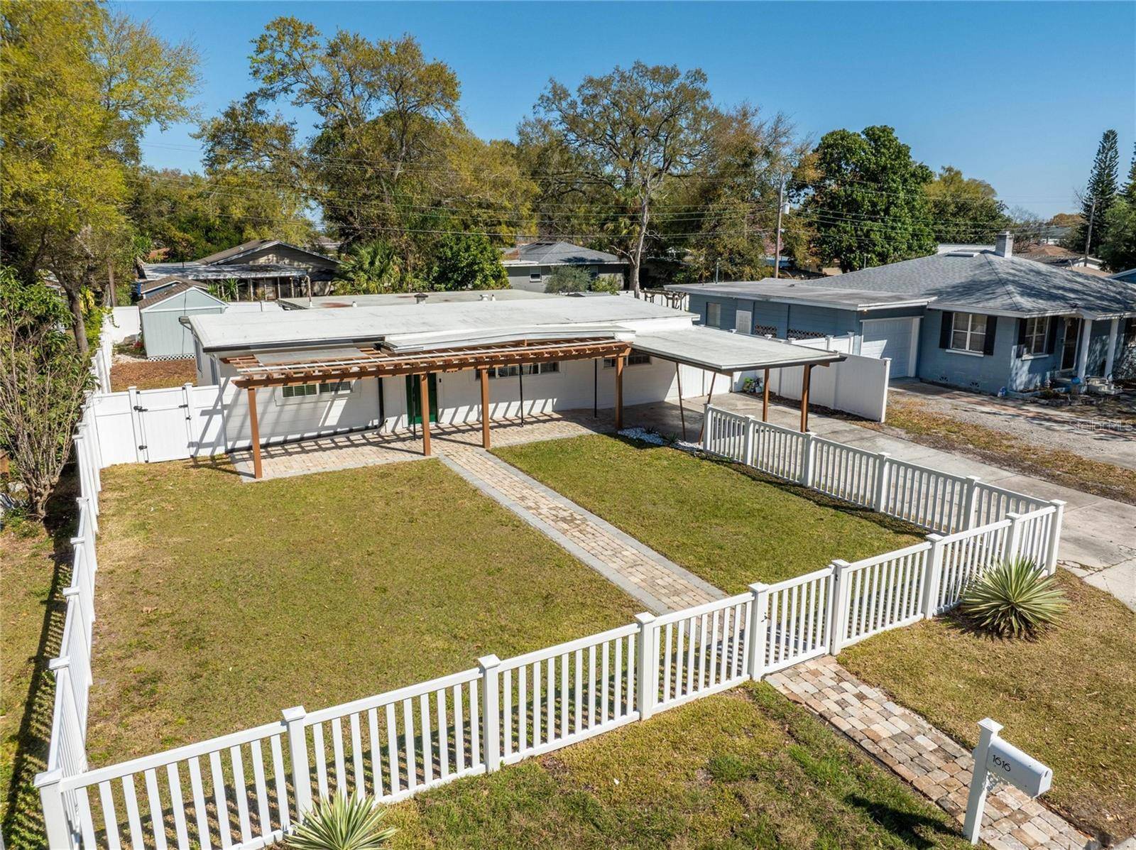 Lakeland, FL 33801,1616 HUNTINGTON ST