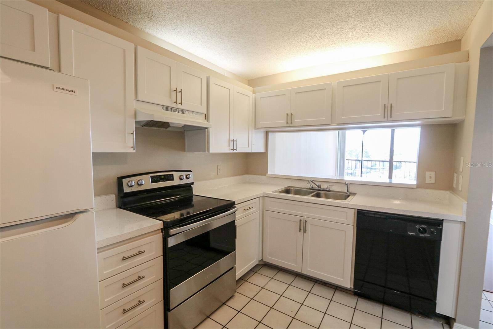 Tampa, FL 33607,2424 W TAMPA BAY BLVD #L404